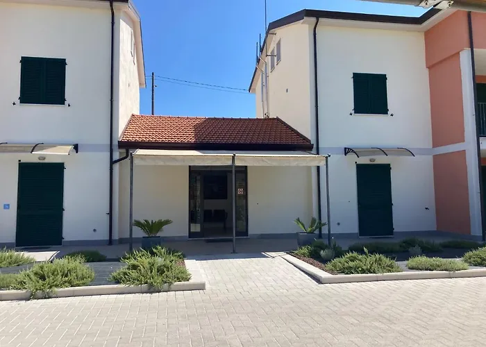 Rta La Pineta 3* Sarzana